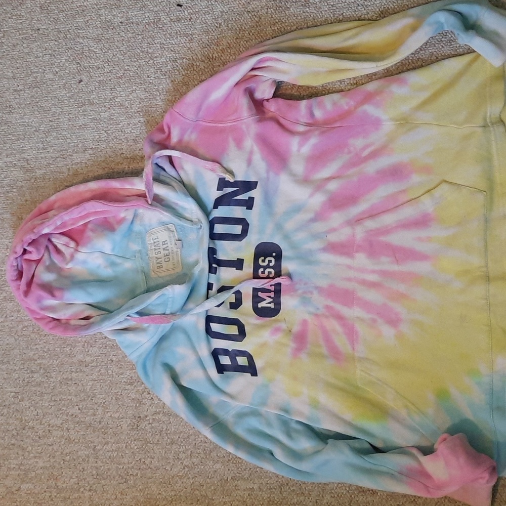BAY STATE APPAREL large pastel hoodie